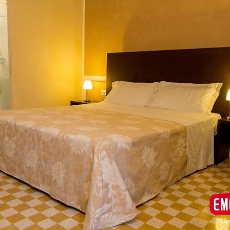 Relais Del Borgo Hotel & Spa 4 Stelle Staffolo المظهر الخارجي الصورة