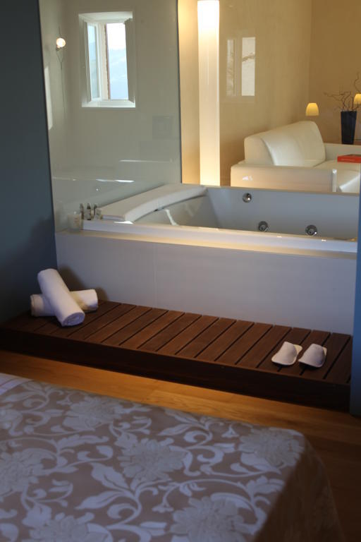 Relais Del Borgo Hotel & Spa 4 Stelle Staffolo الغرفة الصورة