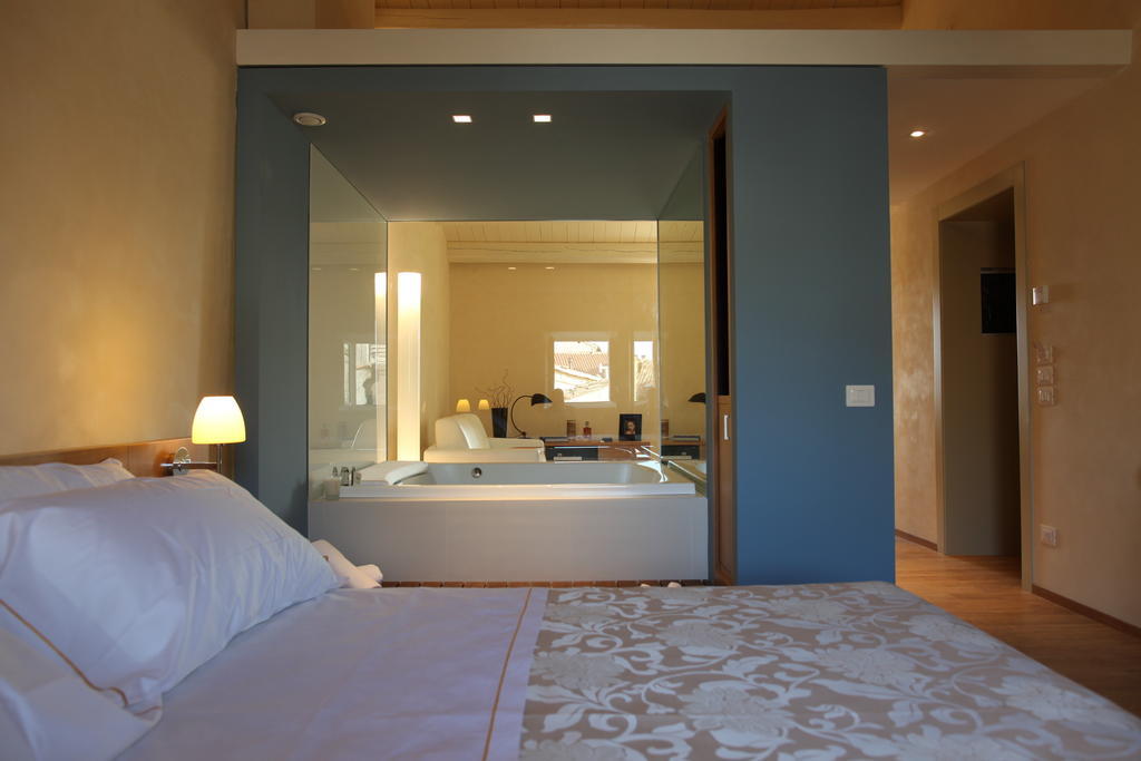 Relais Del Borgo Hotel & Spa 4 Stelle Staffolo الغرفة الصورة