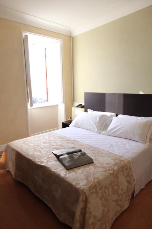 Relais Del Borgo Hotel & Spa 4 Stelle Staffolo الغرفة الصورة